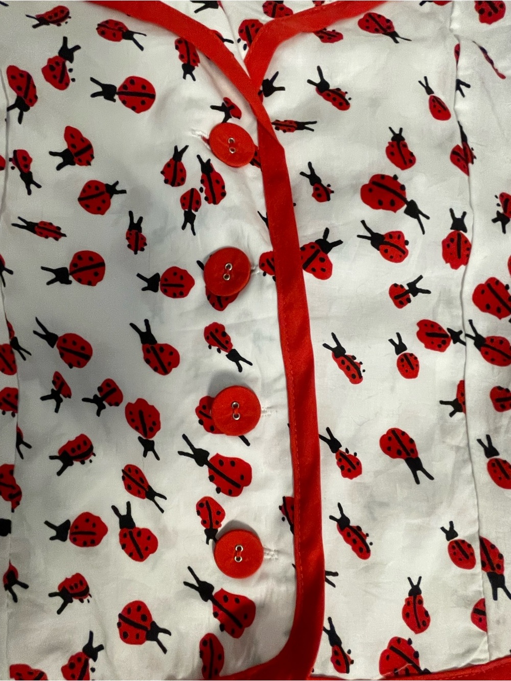 Red Ladybug Print Button-Up Crop Top - Picture 6 of 9